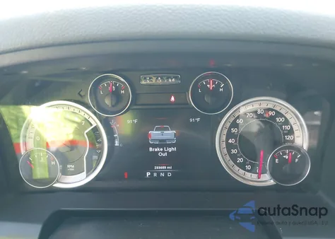 2014 Ram 1500 Big Horn z USA, uszkodzony, nr VIN 1C6RR7GT1ES381950